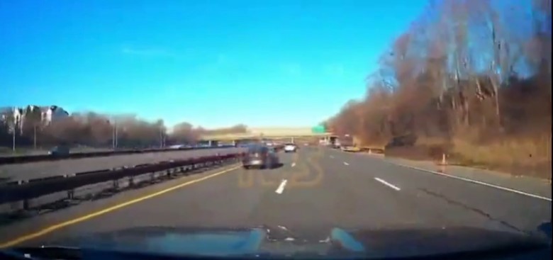 Brutálna dopravná nehoda zachytená na kamere